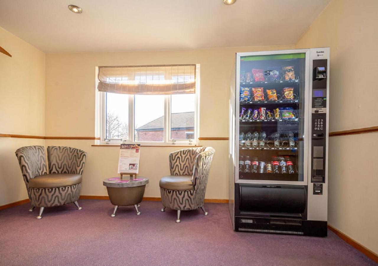 Stables Inn, Aintree Liverpool Kültér fotó